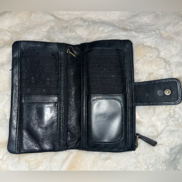 Fossil Emory Clutch - Picture 2 of 3